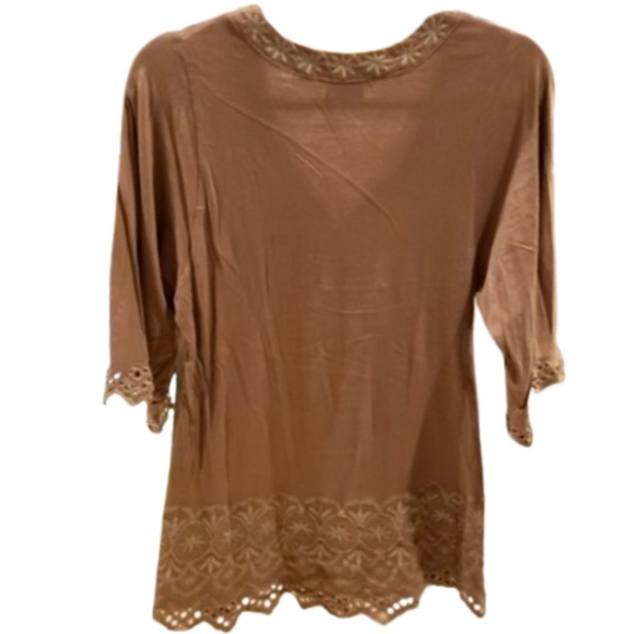 BCBG Max Azria Soft Brown Detailed Tunic Top. Sz M - Picture 8 of 9